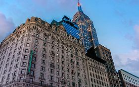 Martinique New York On Broadway, Curio Collection By Hilton